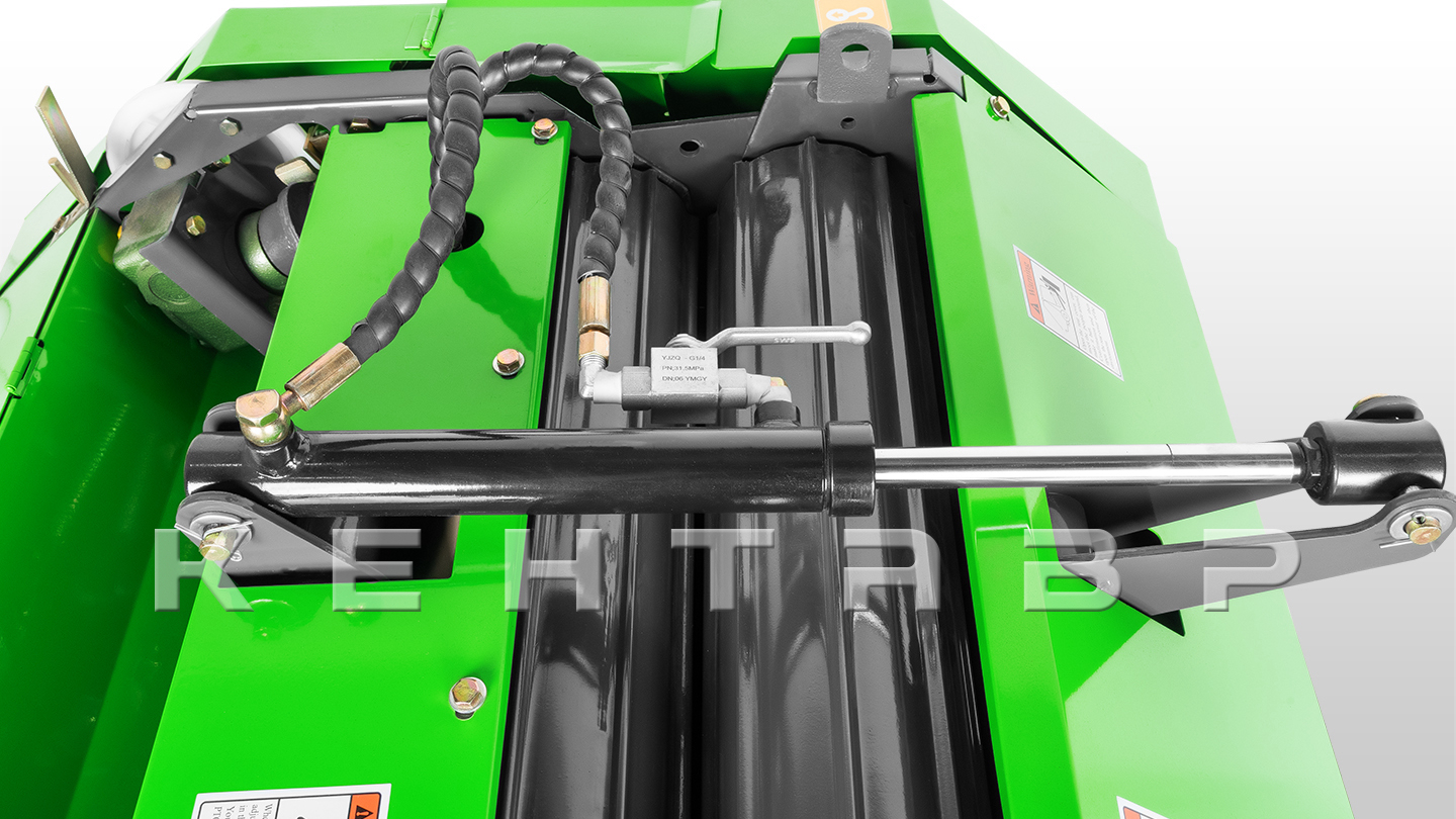 Пресс-подборщик Flagman | Флагман 8070