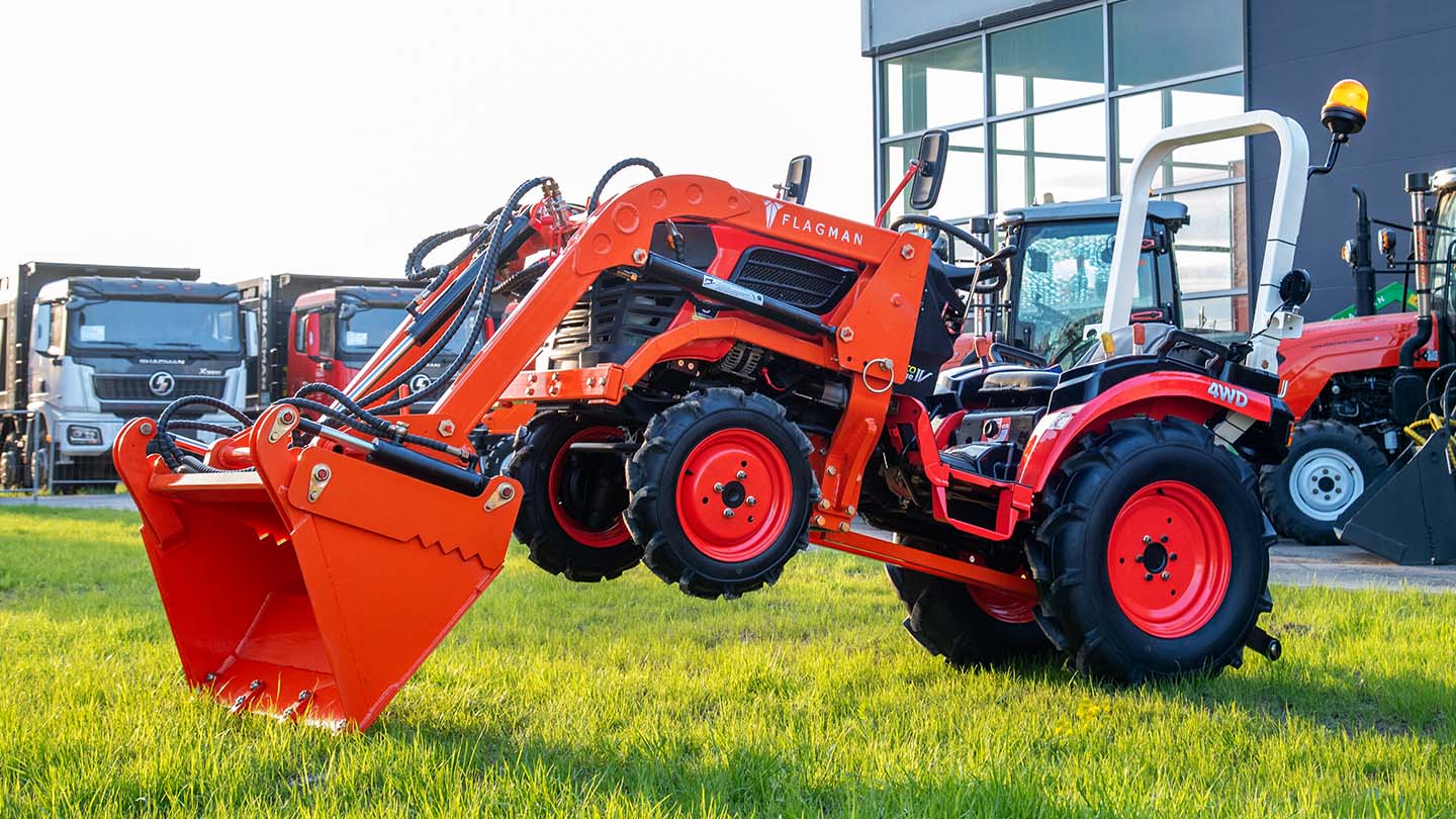 Фронтальный погрузчик Flagman | Флагман PRO Кентавр MASTER Т-5K/344-400 (челюстной c джойстиком) 0