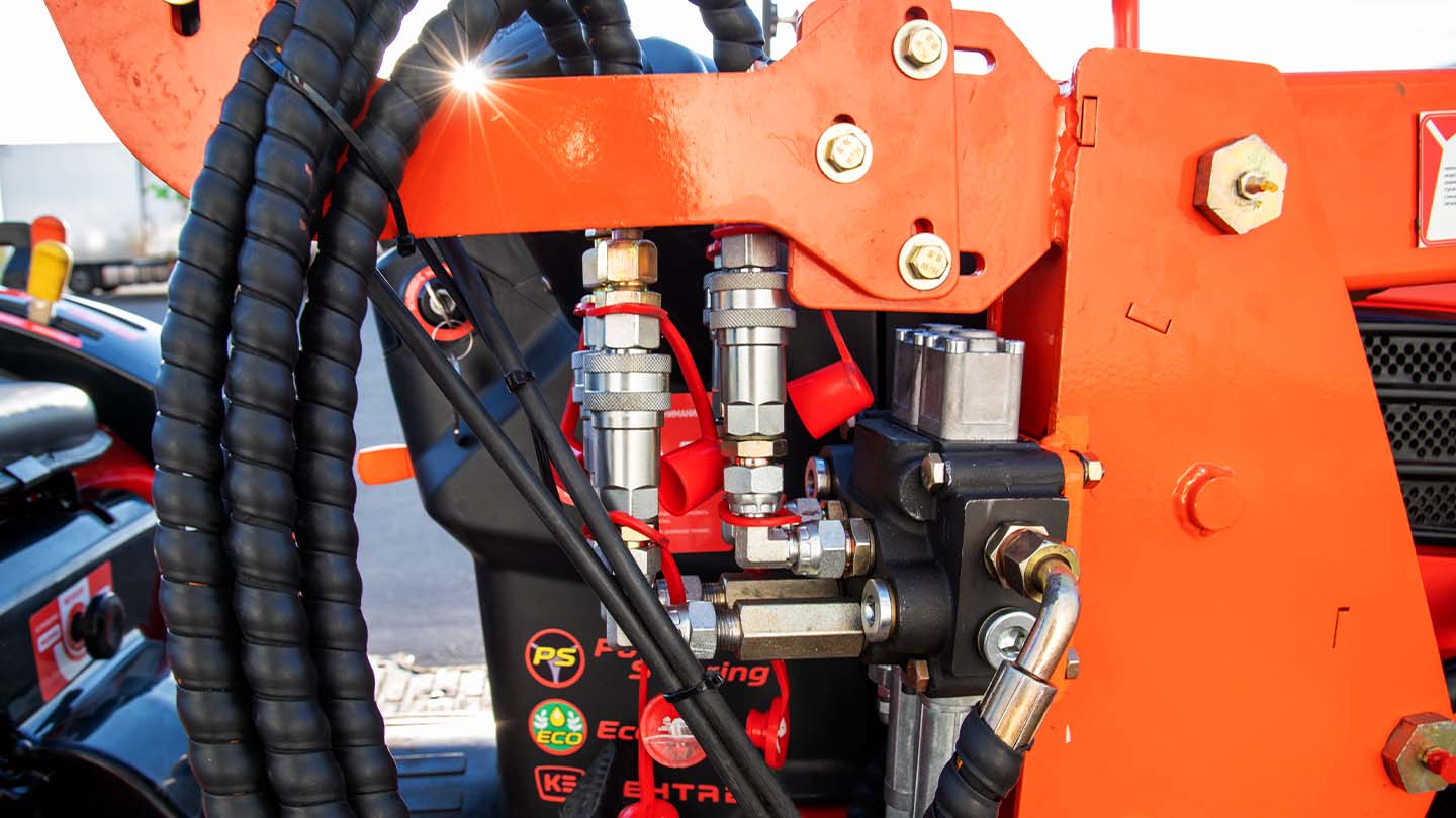 Фронтальный погрузчик Flagman | Флагман PRO Кентавр MASTER Т-5K/344-400 (челюстной c джойстиком) 0