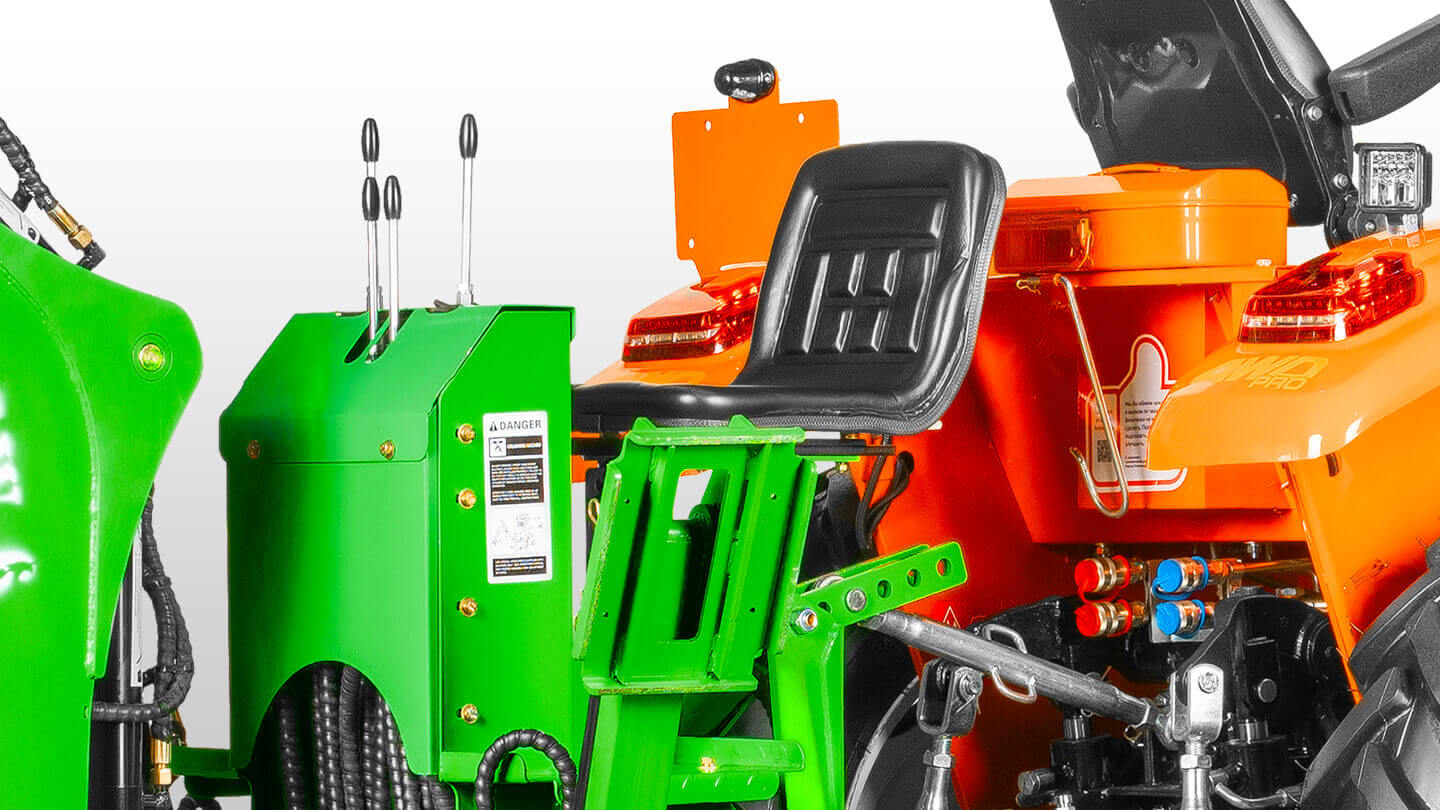 Навесной экскаватор Flagman | Флагман LW6 + захват механический 0