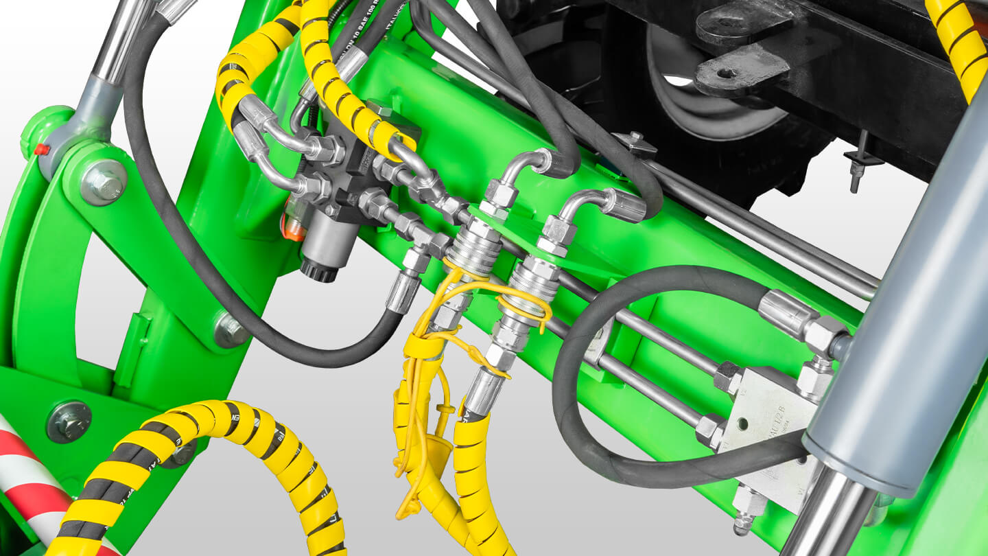Фронтальный погрузчик Flagman | Флагман PRO Кентавр Т-654 G2 PRO-500 (челюстной c джойстиком) 1